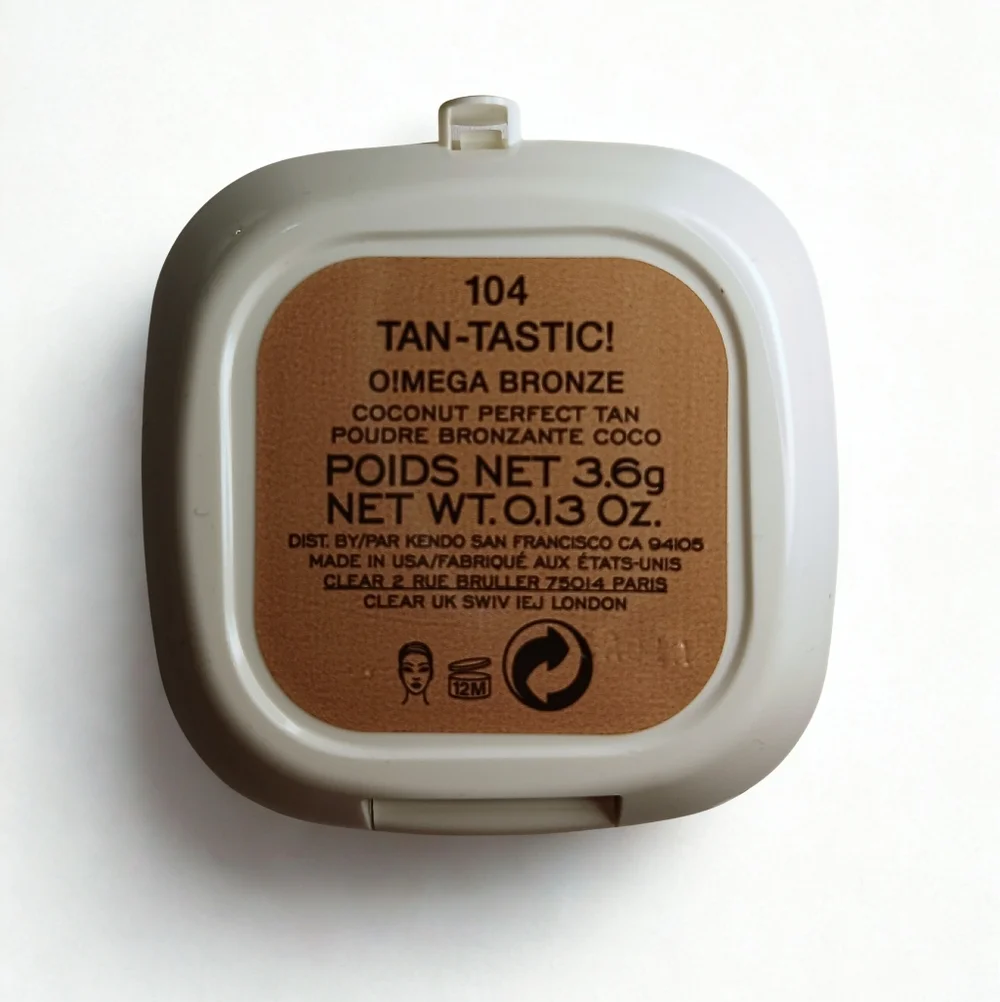 Marc Jacobs sleek white